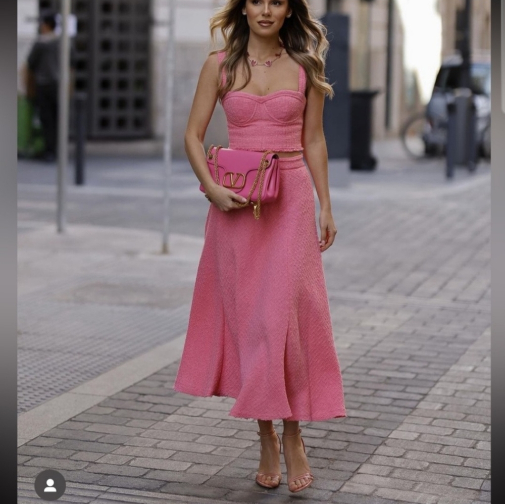 Zara Viral pink skirt